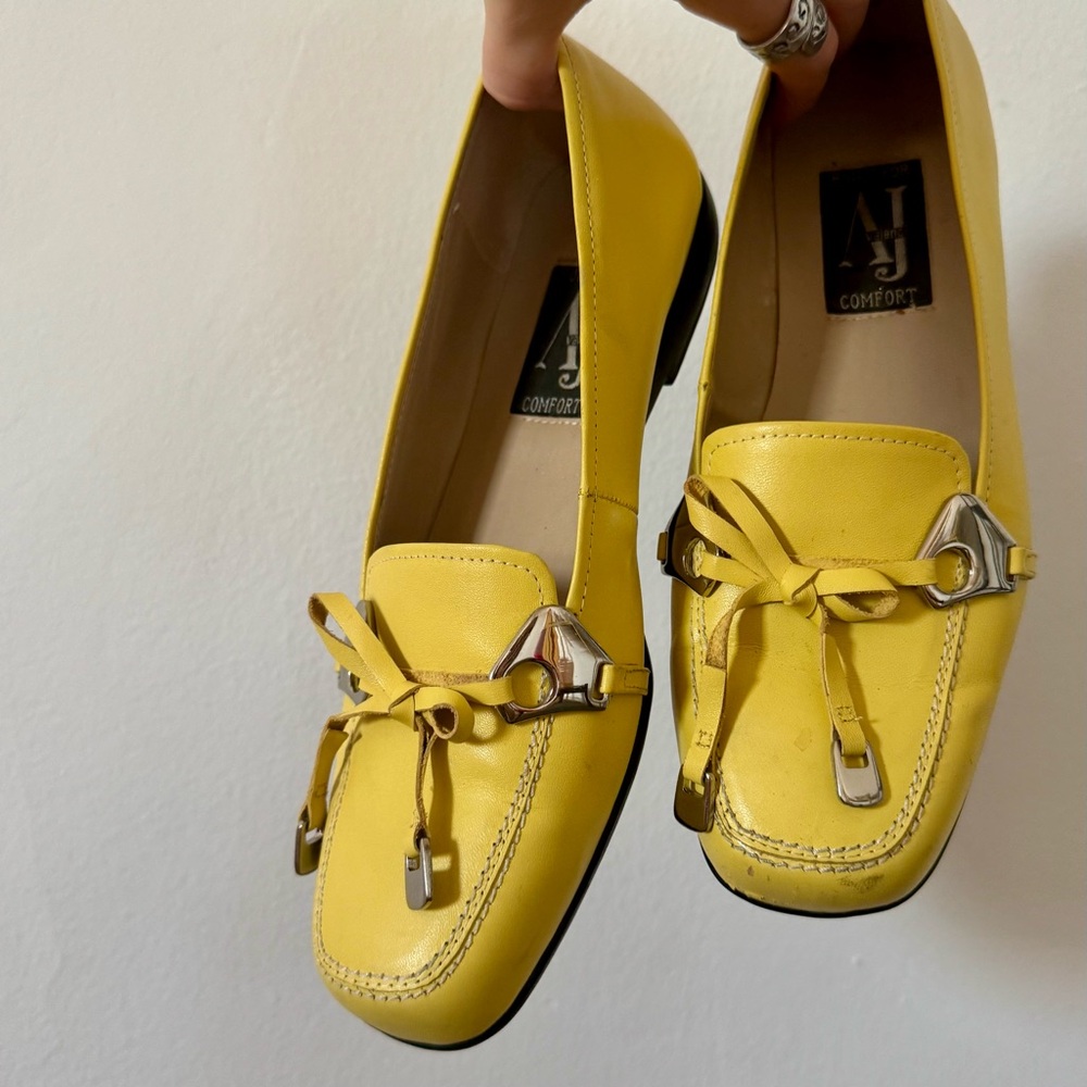 Vintage Bright Yellow AJ Valenci Loafers | Bow | Silver Accents